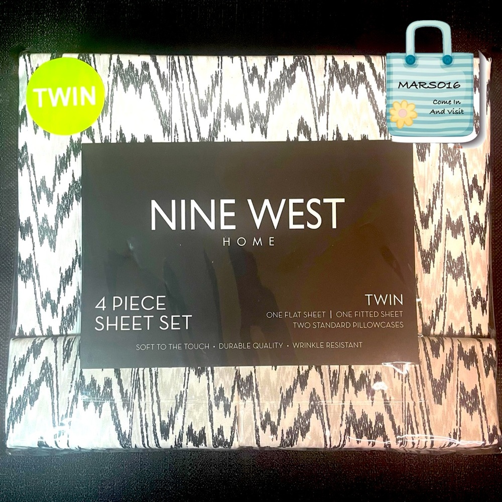 NINE WEST 4-pc Twin Sheet Set Black / White Electricy Waves Look NEW NIP